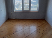 Satılır 5 otaqlı 120 m2 köhnə tikili Əhmədli m.