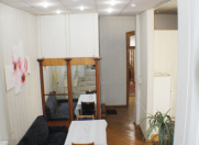 Satılır 2 otaqlı 80 m2 köhnə tikili Sahil m.