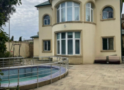 İcarəyə verilir 5 otaqlı 250 m2 bağ evi Novxanı