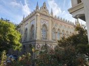 İcarəyə verilir 3 otaqlı 122 m2 köhnə tikili Sahil m.