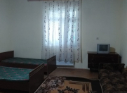 İcarəyə verilir 1 otaqlı 60 m2 həyət evi Əmircan