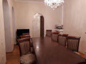 İcarəyə verilir 5 otaqlı 180 m2 ofis İçəri Şəhər m.