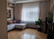 Satılır 4 otaqlı 110 m2 köhnə tikili Elmlər Akademiyası m.