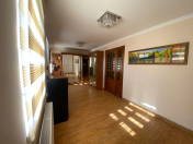 Satılır 7 otaqlı 360 m2 köhnə tikili Novxanı