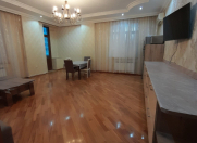 İcarəyə verilir 3 otaqlı 105 m2 yeni tikili İnşaatçılar m.