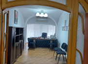 İcarəyə verilir 2 otaqlı 65 m2 ofis İçəri Şəhər m.