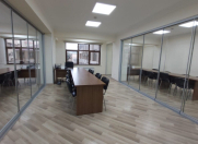 İcarəyə verilir 8 otaqlı 400 m2 ofis Elmlər Akademiyası m.