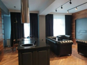 Satılır 2 otaqlı 93 m2 yeni tikili Səbail r.