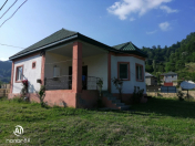 İcarəyə verilir 2 otaqlı 80 m2 həyət evi Lerik