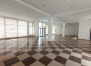 İcarəyə verilir 14 otaqlı 1200 m2 ofis 8 Noyabr m.