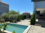 Satılır 3 otaqlı 170 m2 bağ evi Türkan