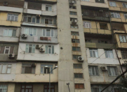 Satılır 2 otaqlı 45 m2 köhnə tikili Ayna Sultanova heykəli