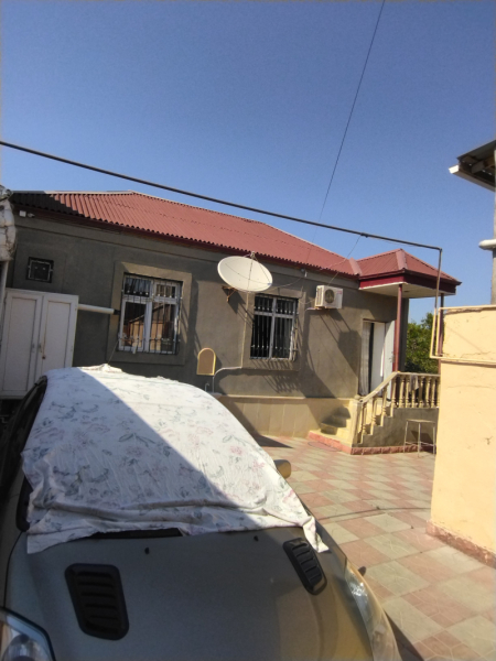 Satılır 2 otaqlı 70 m2 həyət evi Binəqədi
