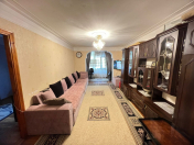 Satılır 3 otaqlı 80 m2 köhnə tikili Qara Qarayev m.