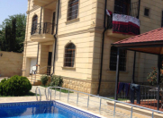 İcarəyə verilir 6 otaqlı 450 m2 bağ evi Novxanı