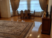 Satılır 6 otaqlı 350 m2 yeni tikili Şah İsmayıl Xətai m.