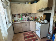 Satılır 4 otaqlı 70 m2 köhnə tikili 8 km