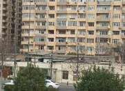 Satılır 3 otaqlı 130 m2 yeni tikili Nizami m.