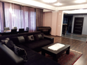 İcarəyə verilir 3 otaqlı 130 m2 yeni tikili 28 May m.