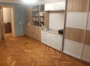 İcarəyə verilir 3 otaqlı 65 m2 köhnə tikili İnşaatçılar m.