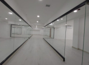 İcarəyə verilir 7 otaqlı 880 m2 ofis Şah İsmayıl Xətai m.