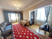 Satılır 3 otaqlı 65 m2 köhnə tikili Neapol dairəsi