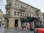 İcarəyə verilir 3 otaqlı 90 m2 köhnə tikili Molokan bağı