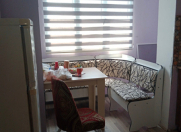 İcarəyə verilir 2 otaqlı 68 m2 köhnə tikili Y.Günəşli