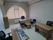 İcarəyə verilir 1 otaqlı 25 m2 ofis Gənclik m.