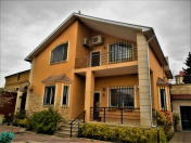 İcarəyə verilir 4 otaqlı 230 m2 bağ evi Şüvəlan