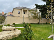Satılır 7 otaqlı 206 m2 həyət evi Həzi Aslanov m.