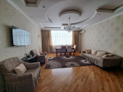 İcarəyə verilir 3 otaqlı 135 m2 yeni tikili 8 mkr