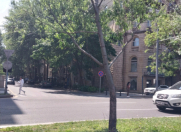 Satılır 1 otaqlı 36 m2 köhnə tikili Maliyyə Nazirliyi