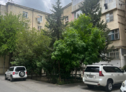 Satılır 2 otaqlı 31 m2 köhnə tikili Elmlər Akademiyası m.