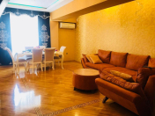Satılır 4 otaqlı 190 m2 yeni tikili Yeni Yasamal