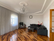 Satılır 6 otaqlı 200 m2 həyət evi Novxanı
