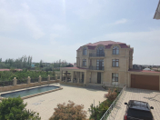 Satılır 9 otaqlı 480 m2 villa Novxanı