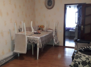 Satılır 2 otaqlı 57 m2 köhnə tikili 4 mkr