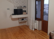 Satılır 4 otaqlı 120 m2 köhnə tikili Xalqlar Dostluğu m.