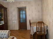 İcarəyə verilir 2 otaqlı 45 m2 köhnə tikili İnşaatçılar m.