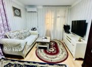 İcarəyə verilir 2 otaqlı 41 m2 köhnə tikili Elmlər Akademiyası m.