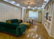 Satılır 2 otaqlı 90 m2 yeni tikili Nizami m.