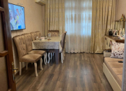 Satılır 2 otaqlı 48 m2 köhnə tikili Elmlər Akademiyası m.