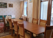 İcarəyə verilir 3 otaqlı 120 m2 köhnə tikili Sahil m.