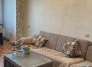 Satılır 4 otaqlı 110 m2 köhnə tikili Xalqlar Dostluğu m.