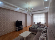 İcarəyə verilir 3 otaqlı 153 m2 yeni tikili Elmlər Akademiyası m.