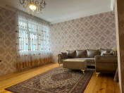 İcarəyə verilir 3 otaqlı 100 m2 köhnə tikili Həzi Aslanov m.