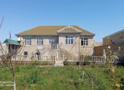 Satılır 4 otaqlı 200 m2 həyət evi Binə