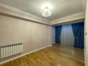 Satılır 2 otaqlı 54 m2 köhnə tikili Dövlət Statistika Komitəsi