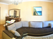 Satılır 3 otaqlı 60 m2 köhnə tikili Qara Qarayev m.